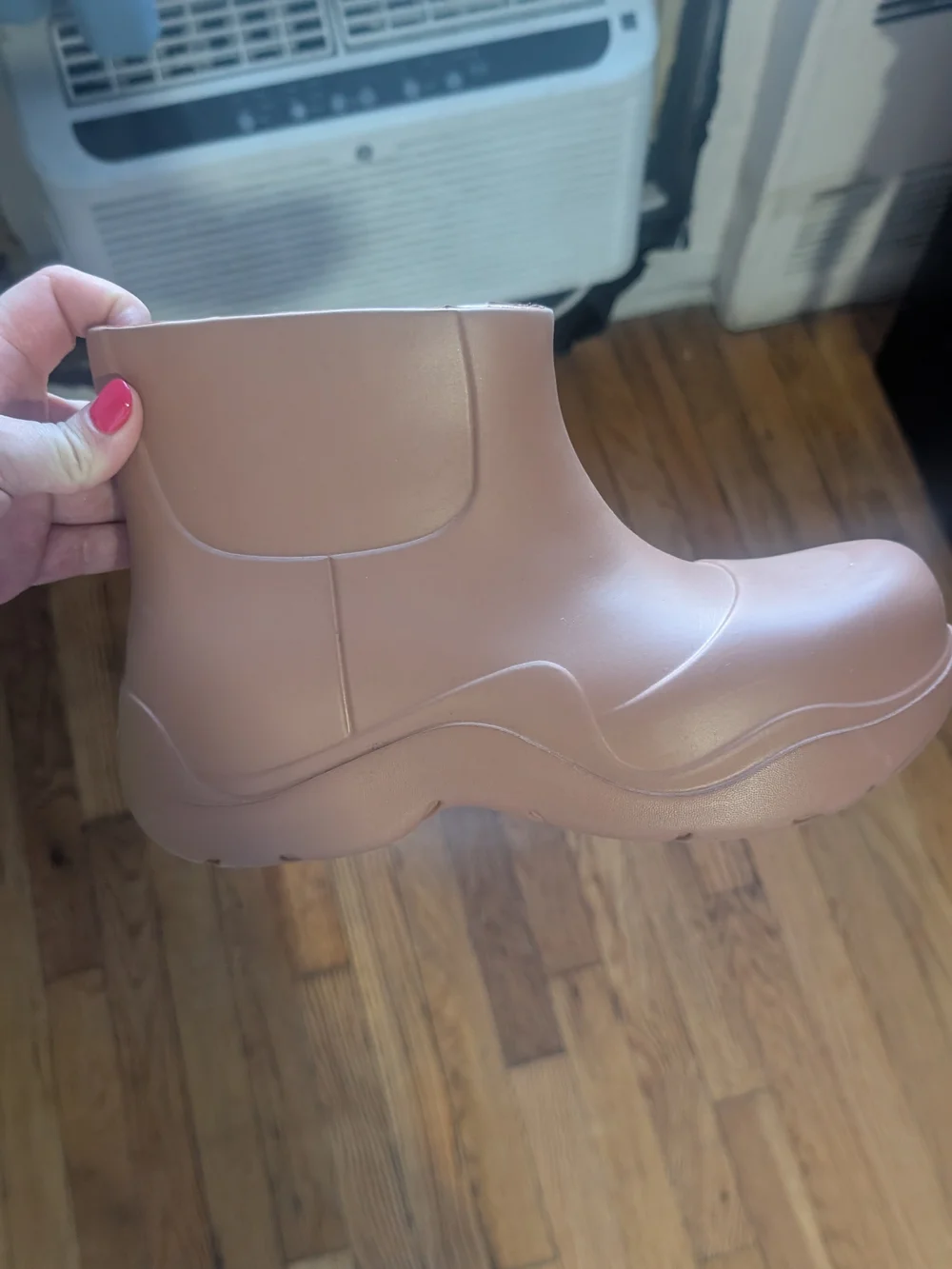 Chunky Rubber Ankle Rain Boots in Mauve-Taupe